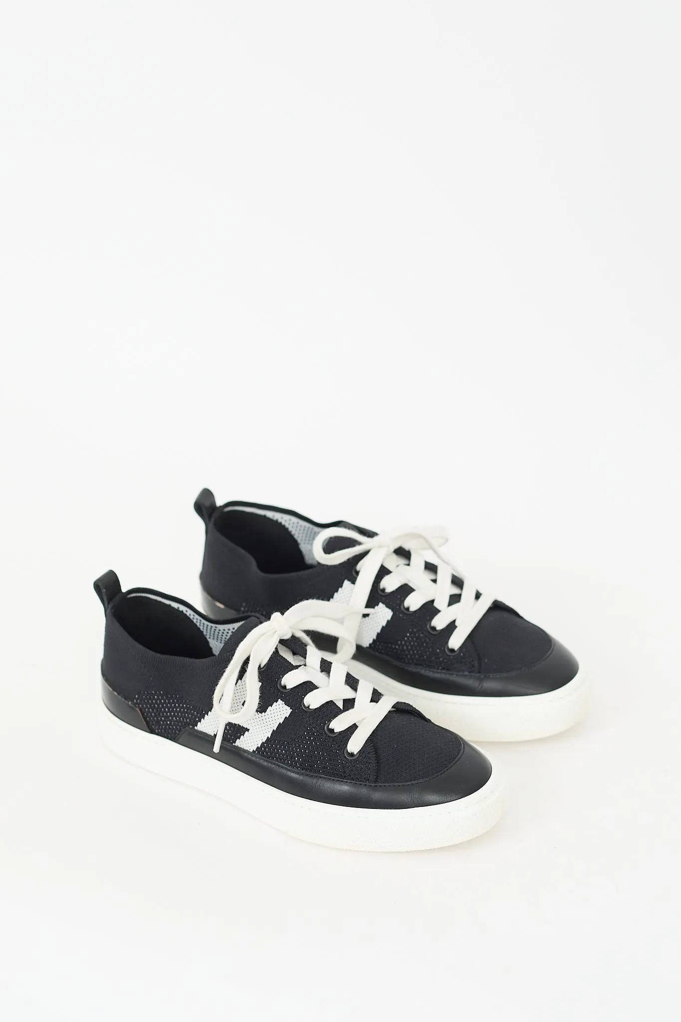 Black & White Knit Deep Sneaker