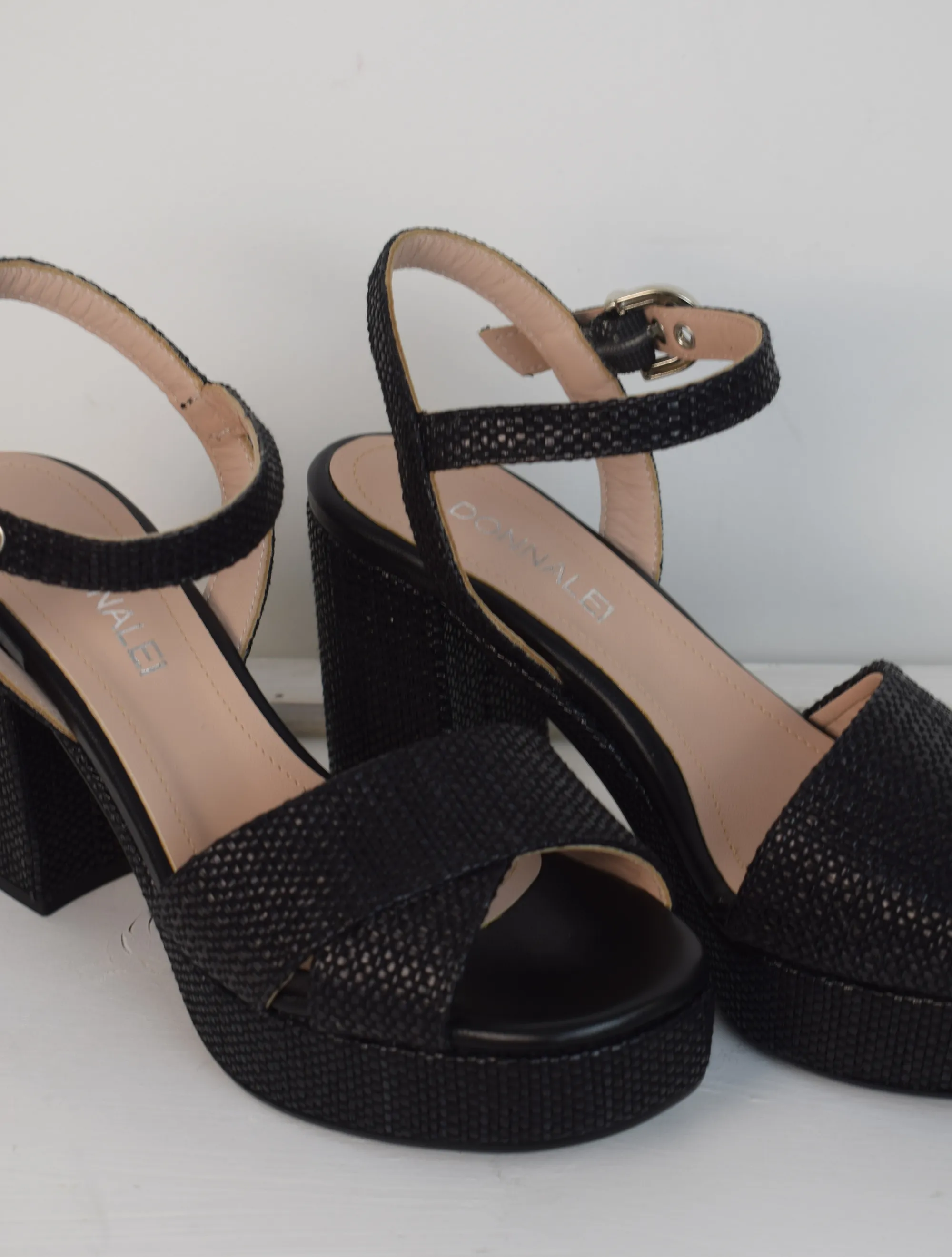 Dubai Sandal Raffia Black