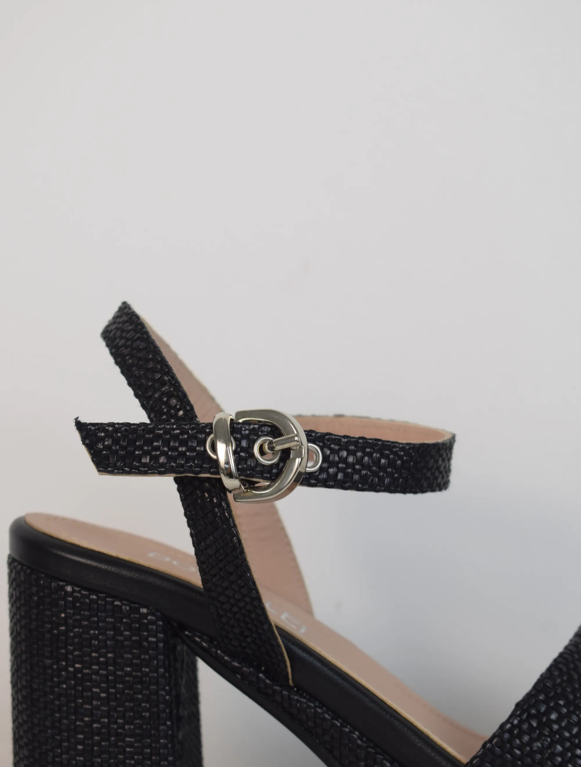 Dubai Sandal Raffia Black