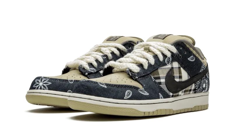 Nike SB Dunk Low “Travis Scott”