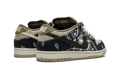 Nike SB Dunk Low “Travis Scott”