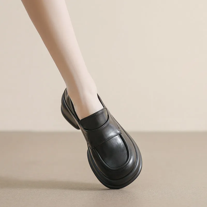 Women Retro Round Head Solid Lug Sole Loafers