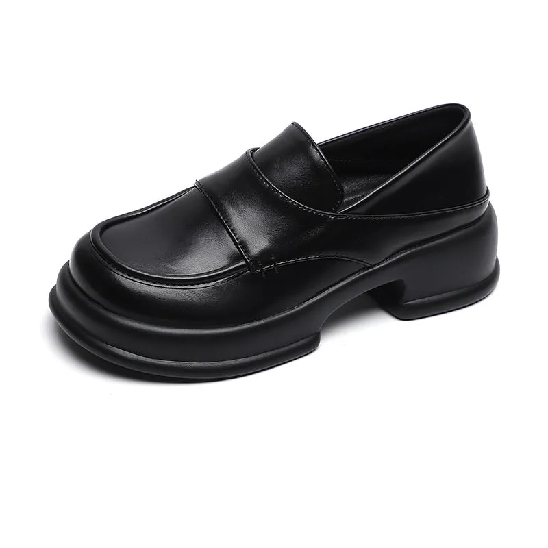 Women Retro Round Head Solid Lug Sole Loafers